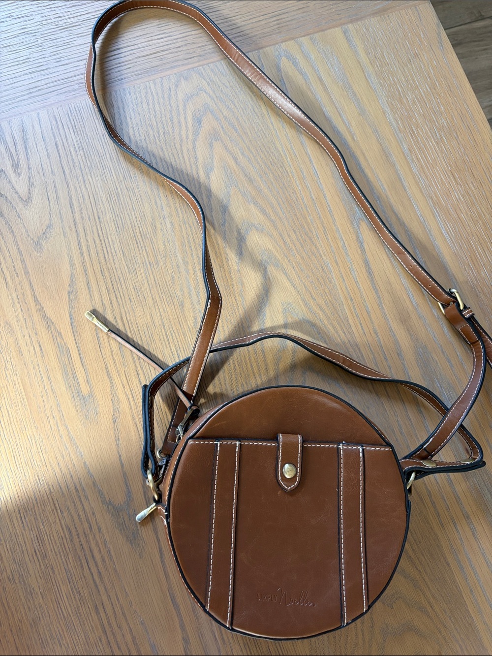 Simply Noelle leather round purse